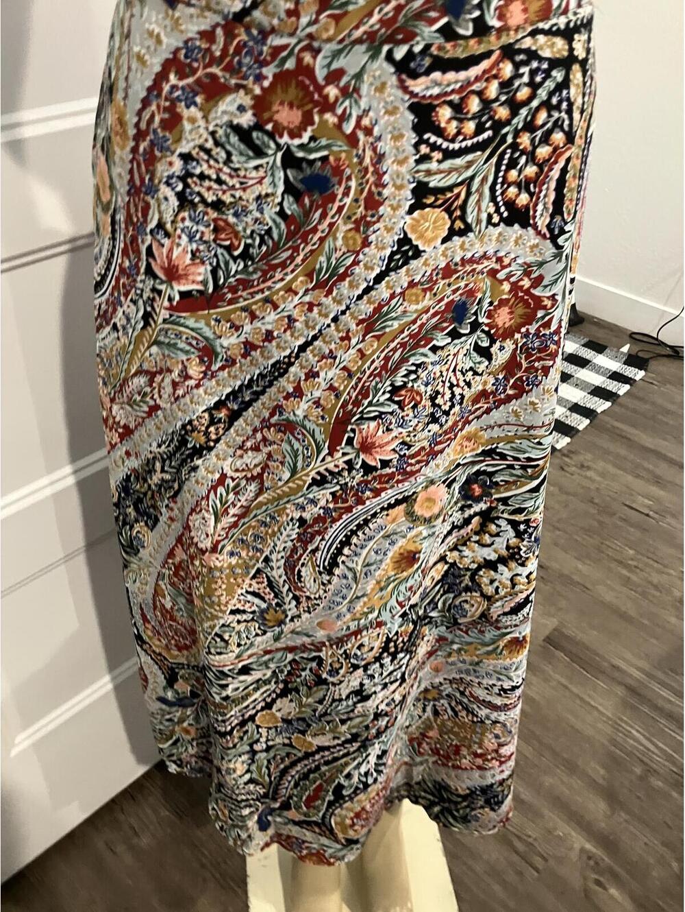 NWT Large Black Multi Paisley Print Skirt - Picture 2 of 10